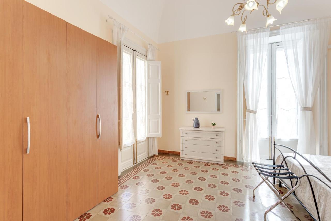 Catania Central Apartment With Terrace- Casa Mariella Eksteriør billede