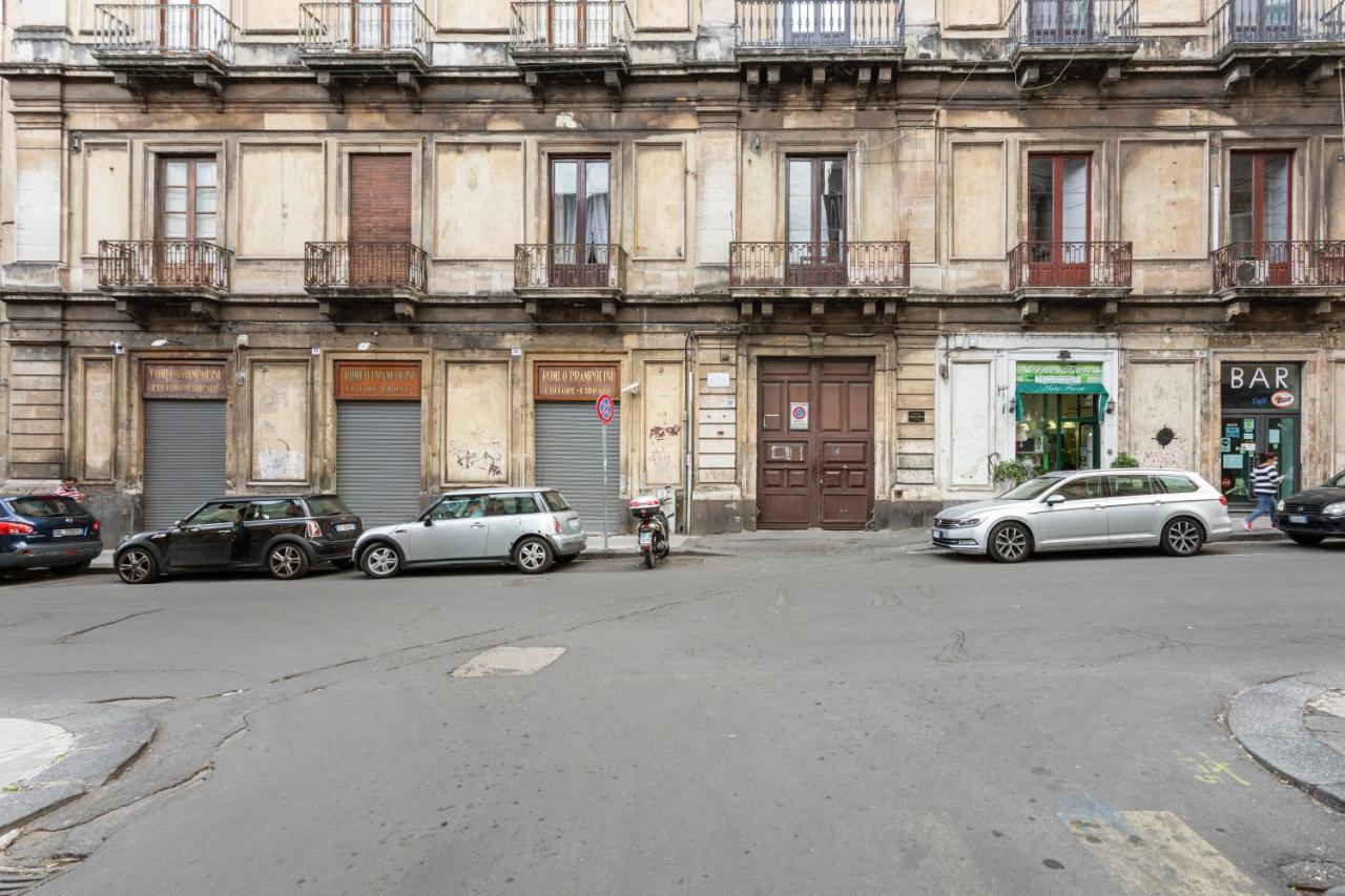 Catania Central Apartment With Terrace- Casa Mariella Eksteriør billede